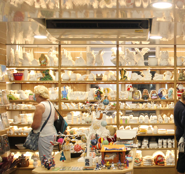 Craft shop-bisque